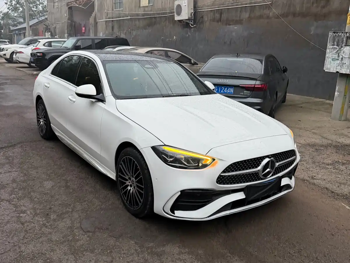 Фото 3 - Mercedes-Benz C-Class
