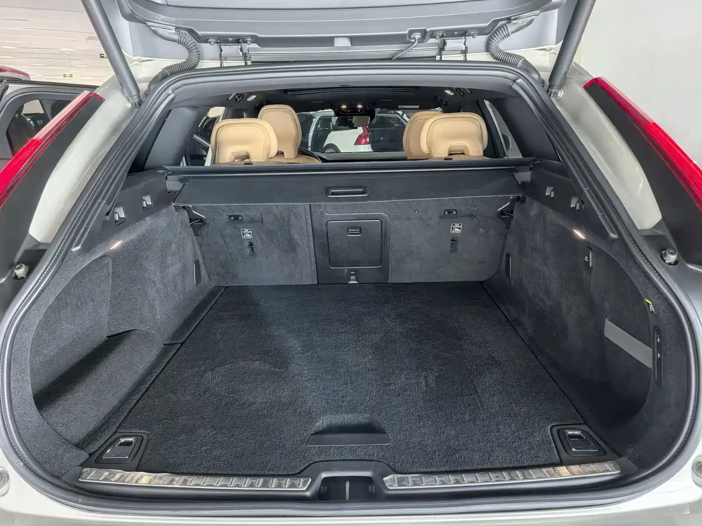 Volvo V90 2018 2017 Cross Country T5 AWD Smart Edition