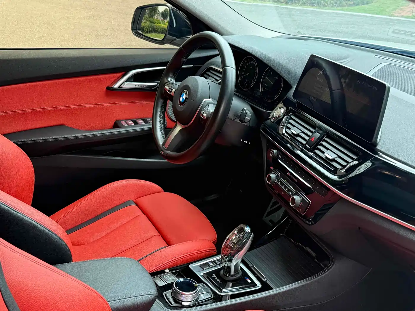 BMW 1 Series 2021 125i M Sport Black Night Edition фото 22