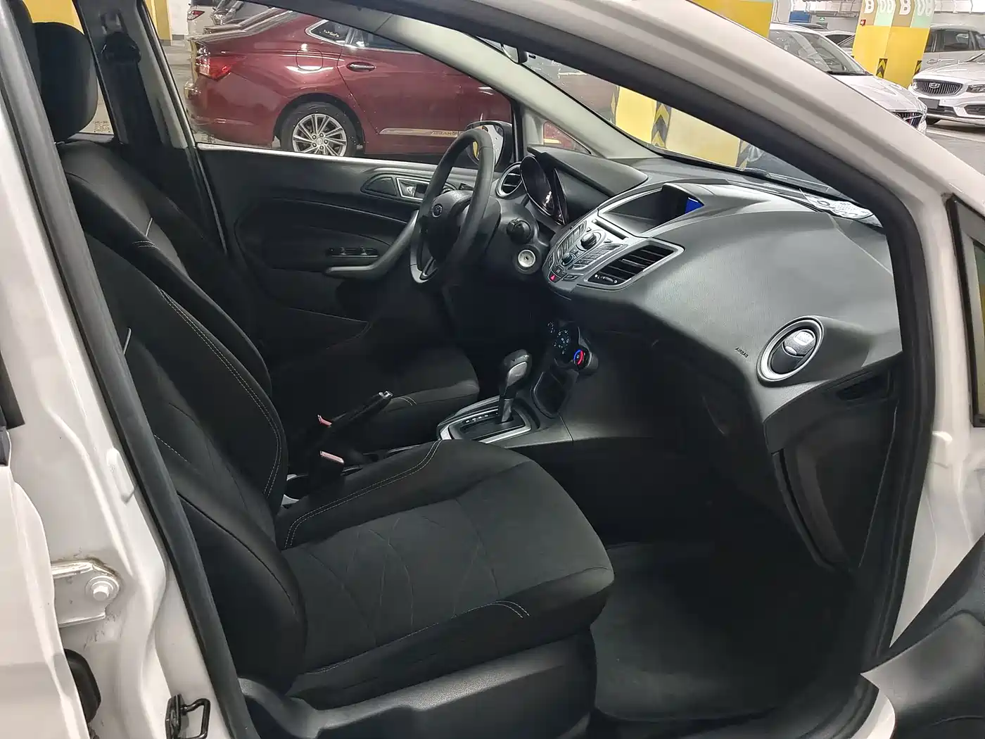 Ford Fiesta 2014 2013 Hatchback 1.5L Automatic Fashion