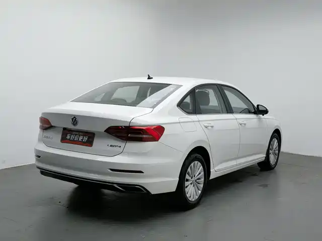 Volkswagen Lavida 2019 1.5L Automatic Comfort Edition China VI — фото 2
