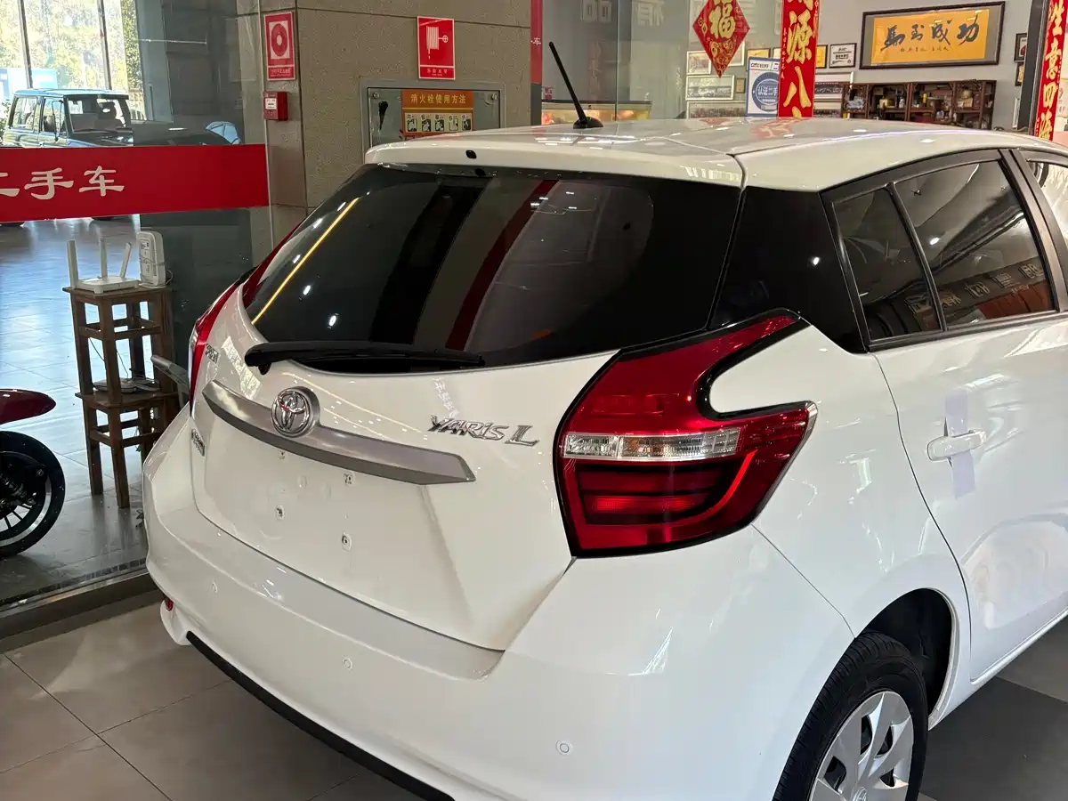 Toyota YARiS L Zhi Xuan 2016 Facelift 1.5E CVT Charming Edition фото 4