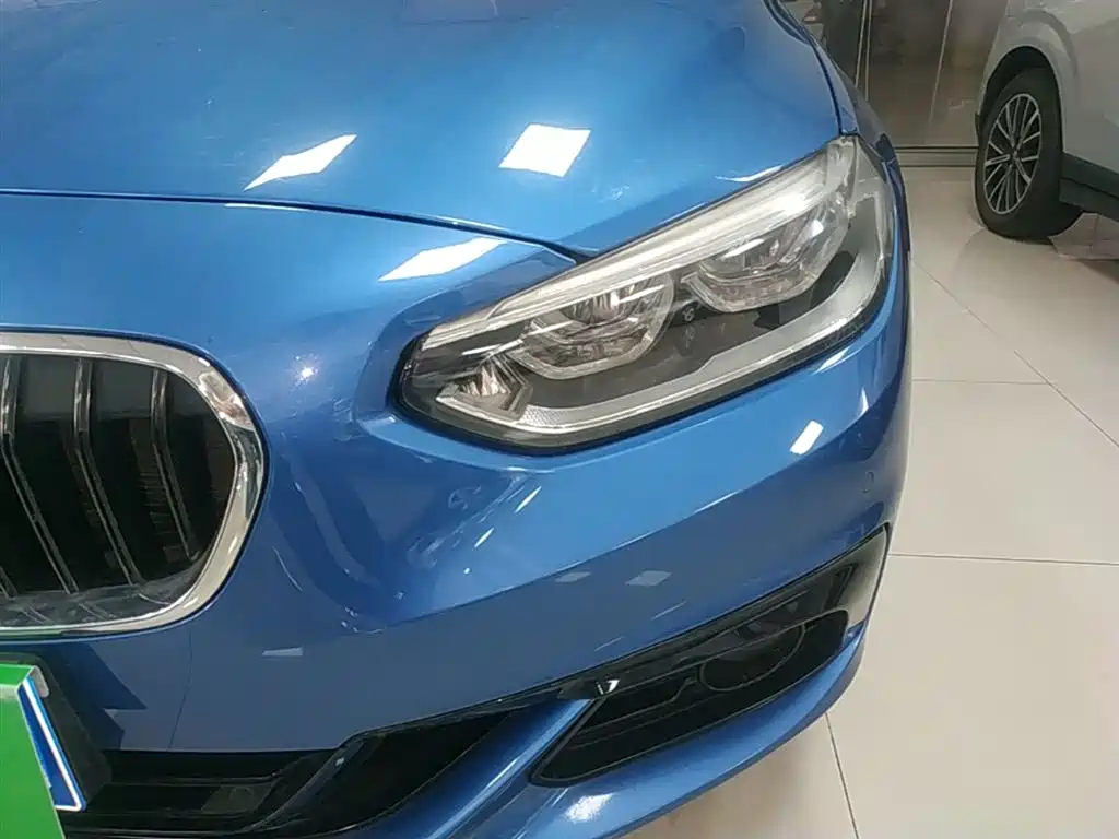 BMW 1 Series 2017 125i Sport фото 24
