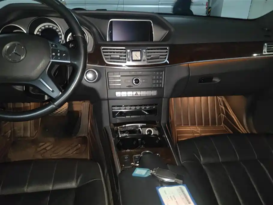 Mercedes-Benz E-Class 2015 E 320 L 4MATIC фото 13