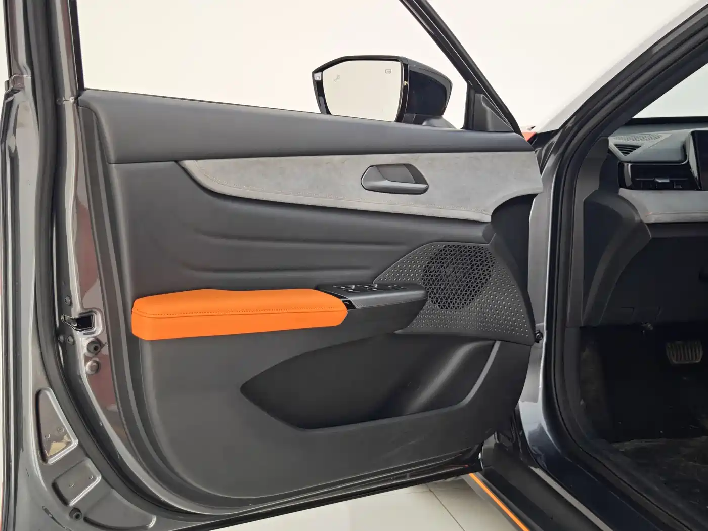 Changan UNI-V 2025 2025 2.0T Sport Version