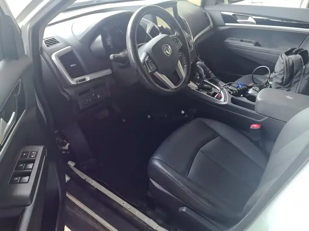 Dongfeng Aeolus Dongfeng Fengshen AX7 2015 2015 2.0L Automatic Smart Ease