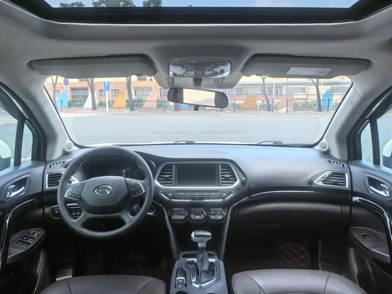 GAC Trumpchi Trumpchi GS4 2017 235T Automatic 2WD Luxury Smart Connected Edition фото 5