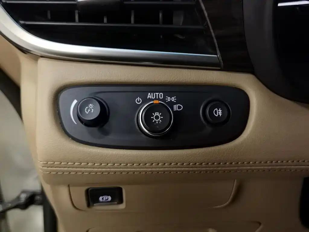 Фото 21 - Buick GL8