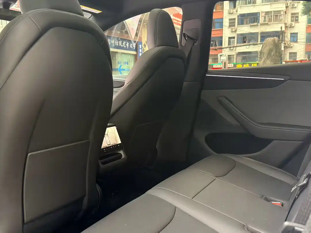 Tesla Model Y 2026 2026 Long Range Rear-Wheel Drive