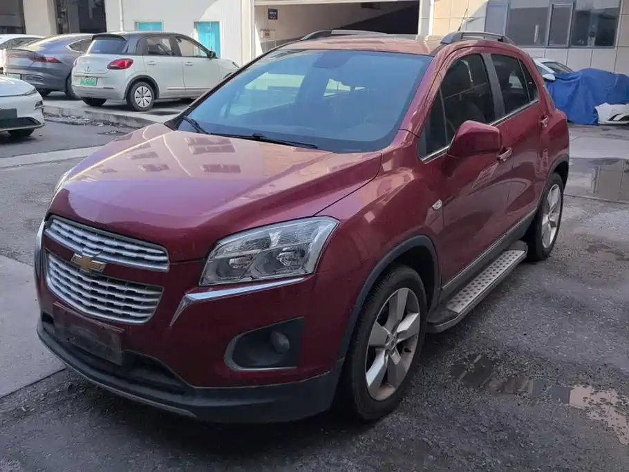Photo 1 - Chevrolet Trax