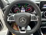 Photo 12 - Mercedes-Benz C-Class