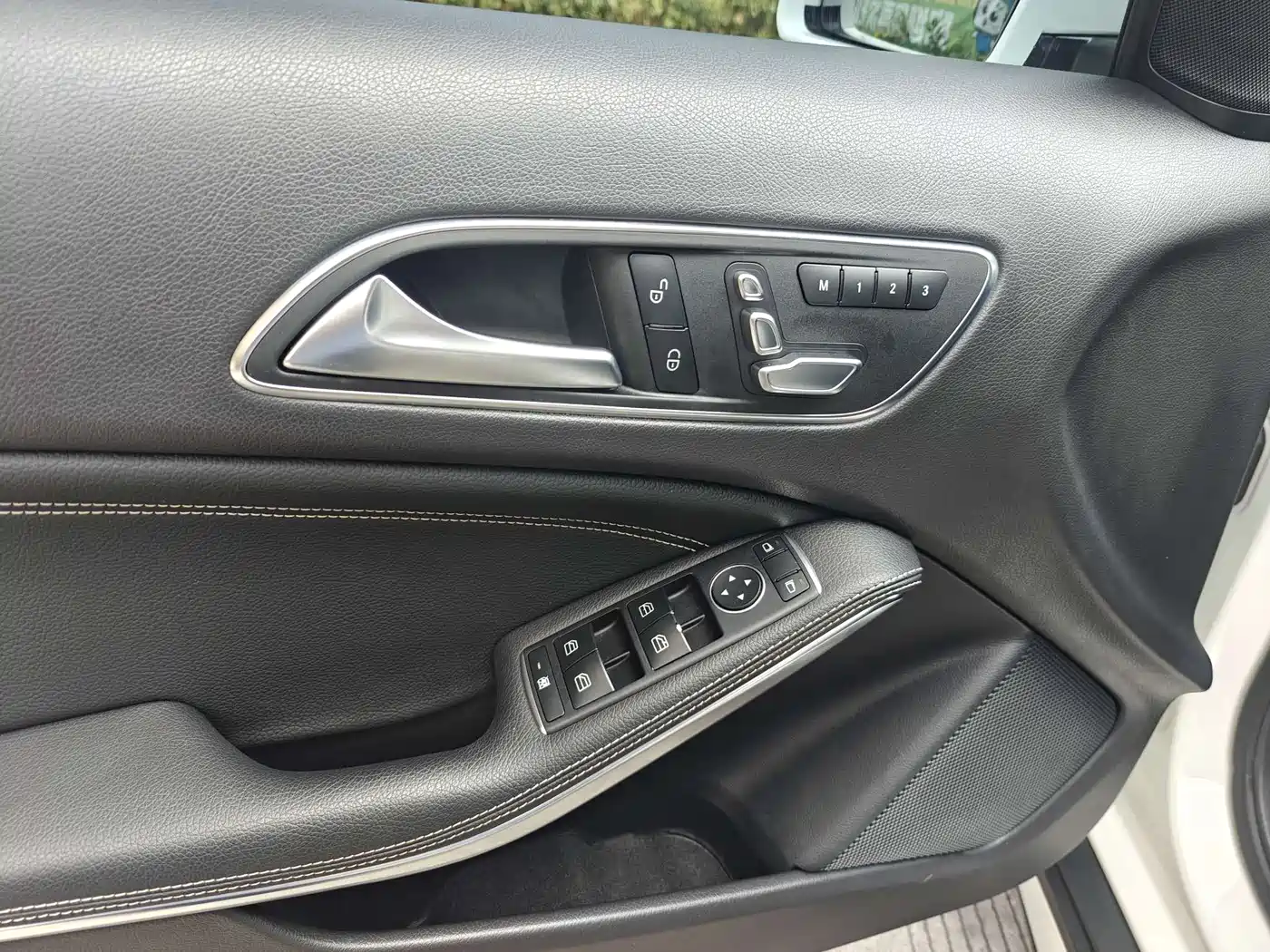 Mercedes-Benz GLA 2018 GLA 200 Dynamic фото 5