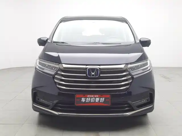Honda Odyssey 2024 2.0L e:HEV Sharp·Comfort Edition — фото 3