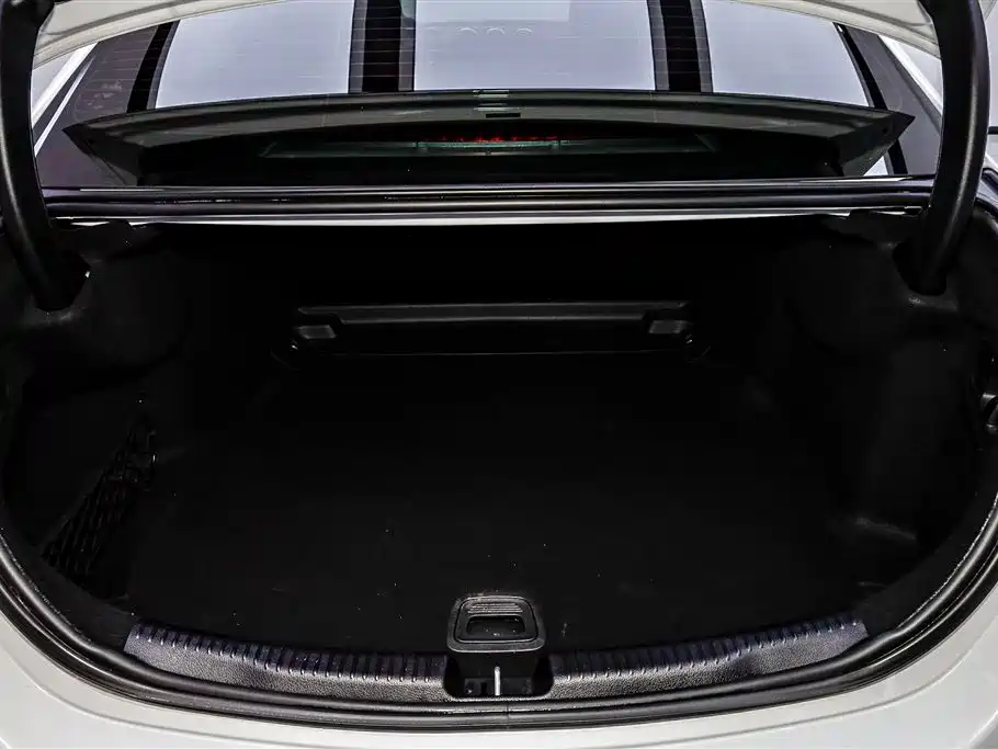 Mercedes-Benz C-Class 2022 Facelift C 260 L Night Edition Sport фото 6