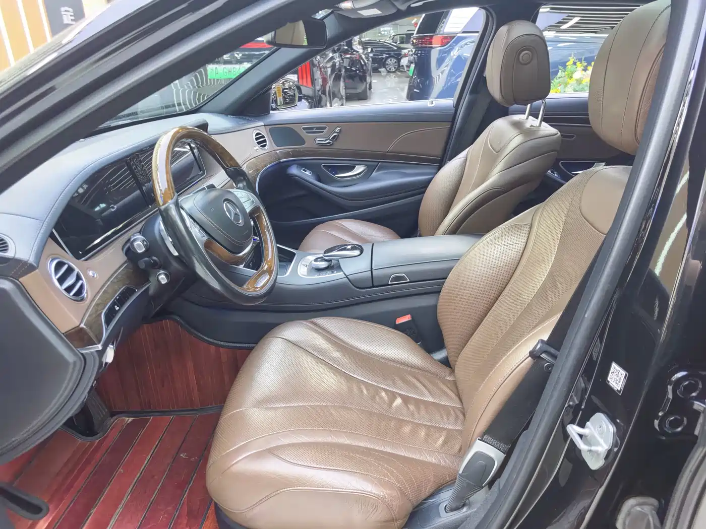 Mercedes-Benz S-Class 2016 S 320 L Business Edition фото 4