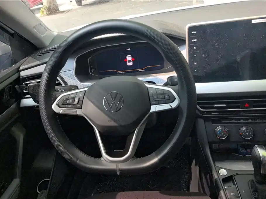 Volkswagen Lavida 2024 Model 1.5L Automatic Starlight 5 Million Edition фото 15