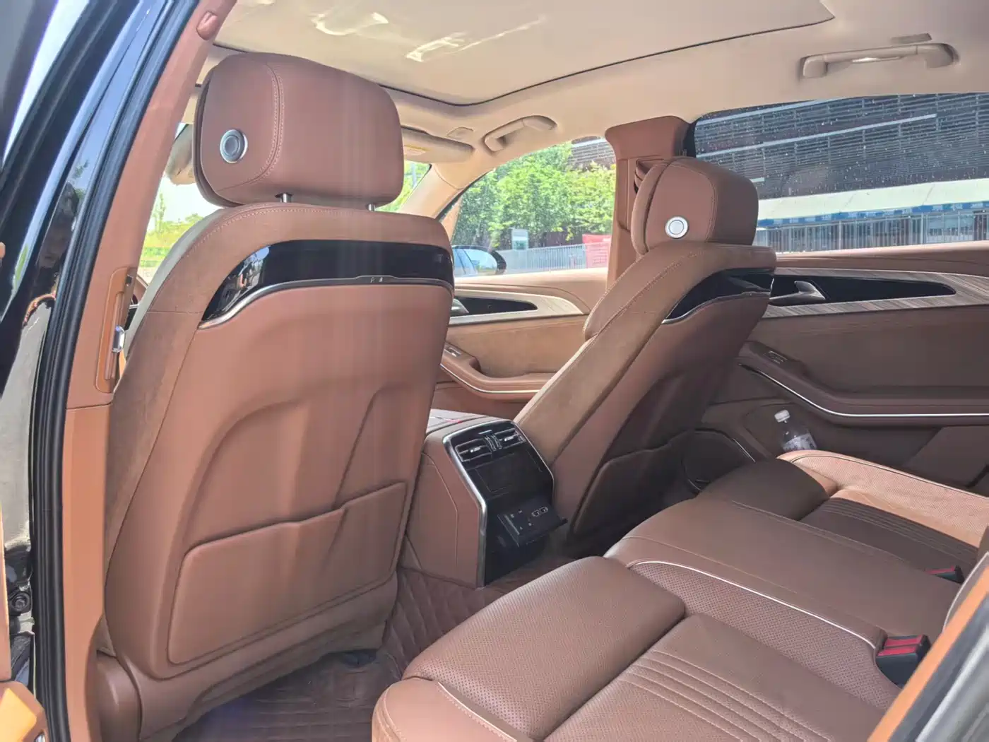 Hongqi H9 2020 2.0T Smart Connection Qi Chang Edition фото 4