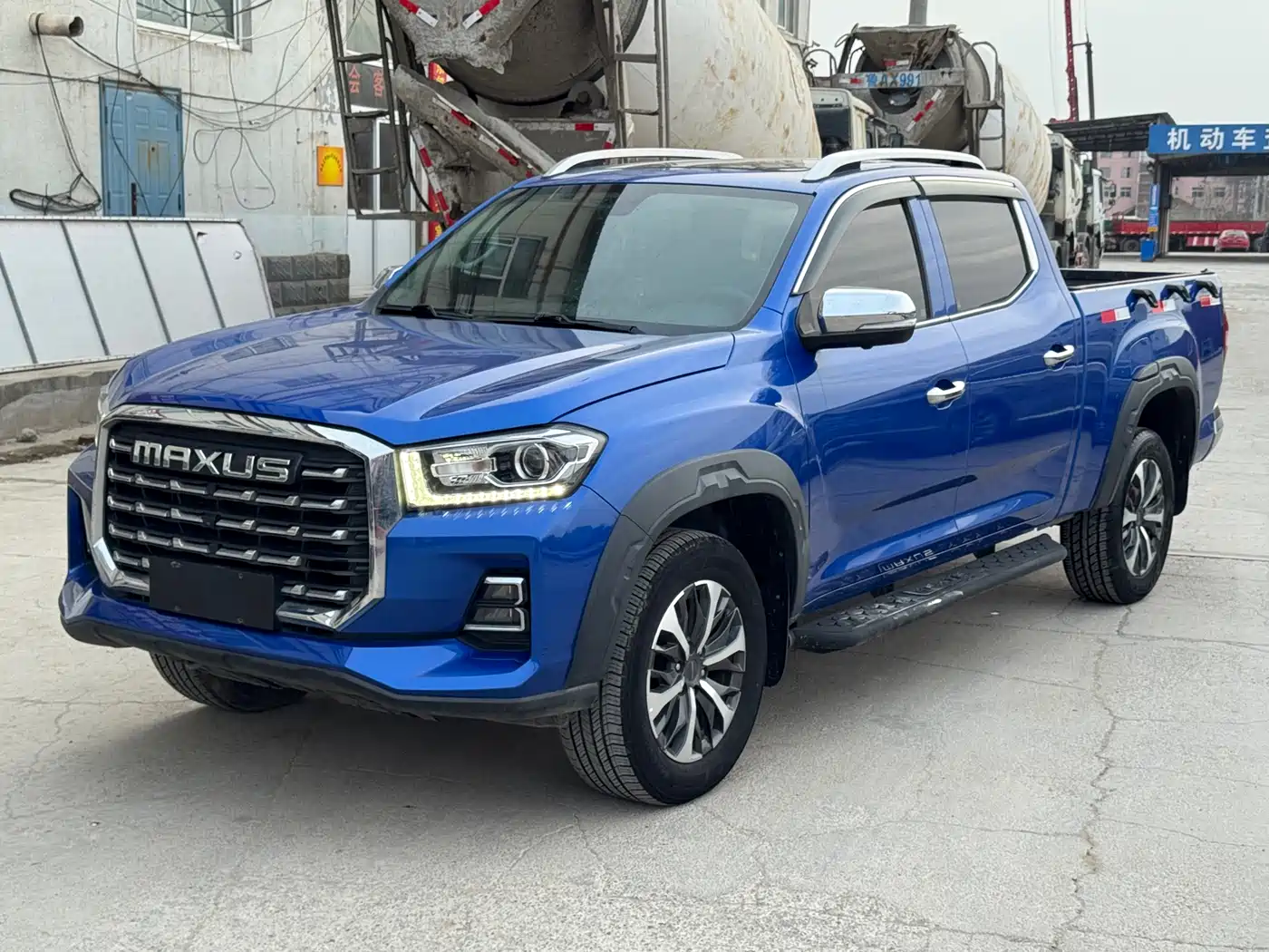 SAIC MAXUS CHASE T70