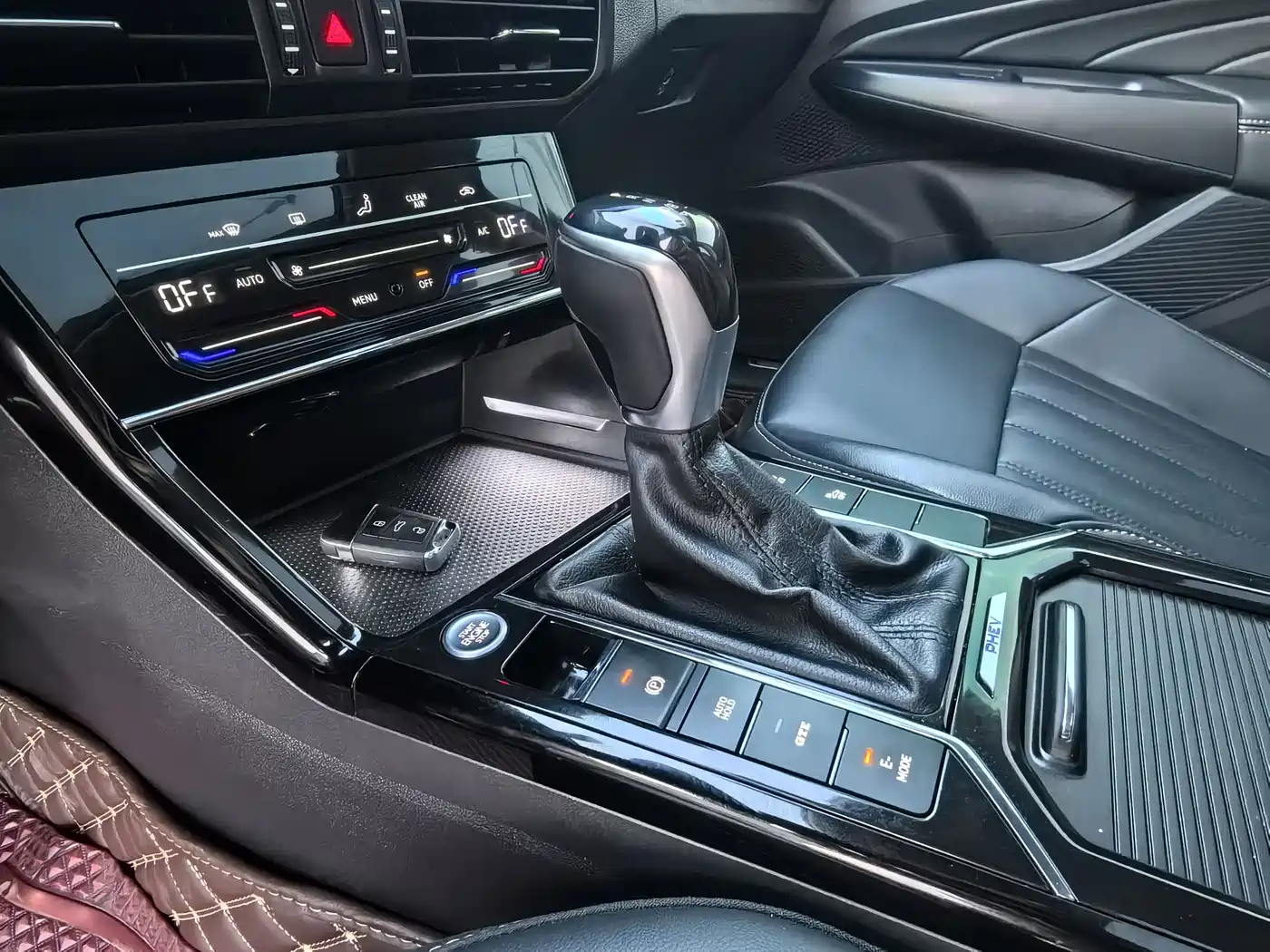 Volkswagen Passat New Energy 2020 430PHEV Hybrid Elite (China VI) фото 12