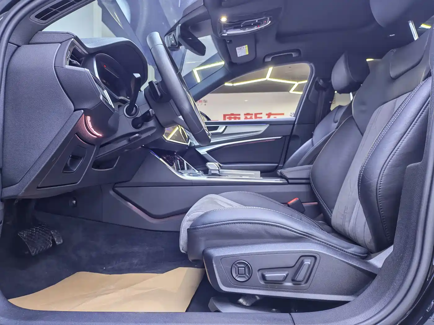 Audi A6L 2021 45 TFSI quattro Exclusive Sport фото 6