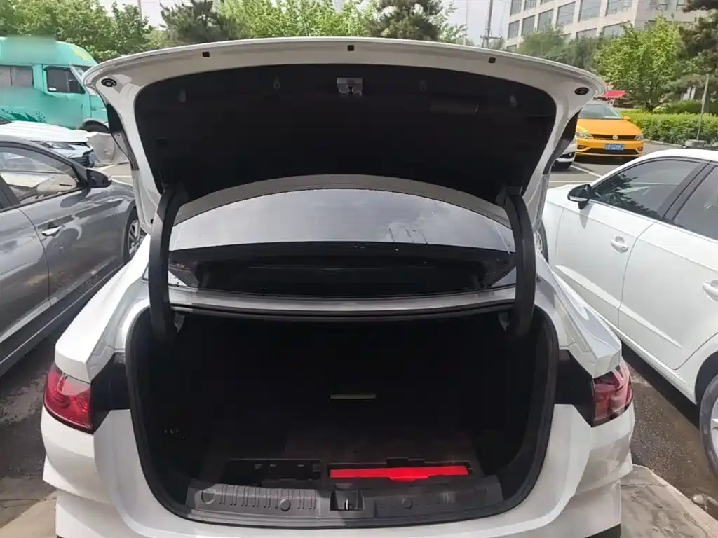 BYD Qin L 2025 DM-i Smart Drive Edition 120KM Leading фото 19