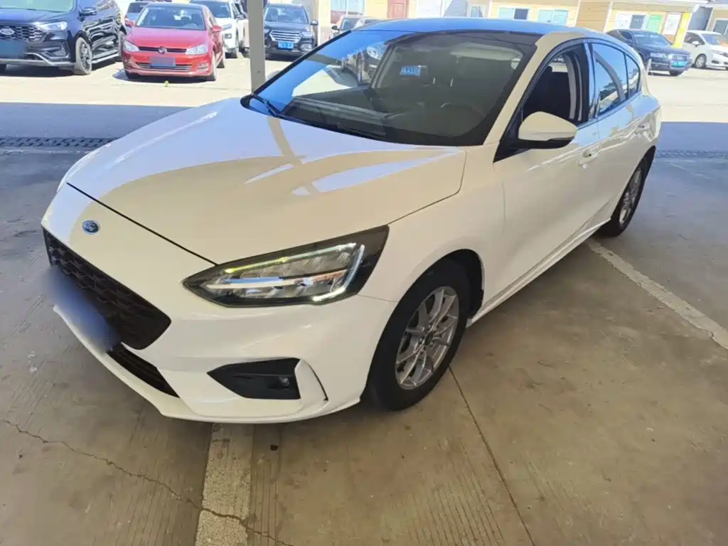 Ford Focus 2022 2021 Hatchback EcoBoost 180 Auto Trend