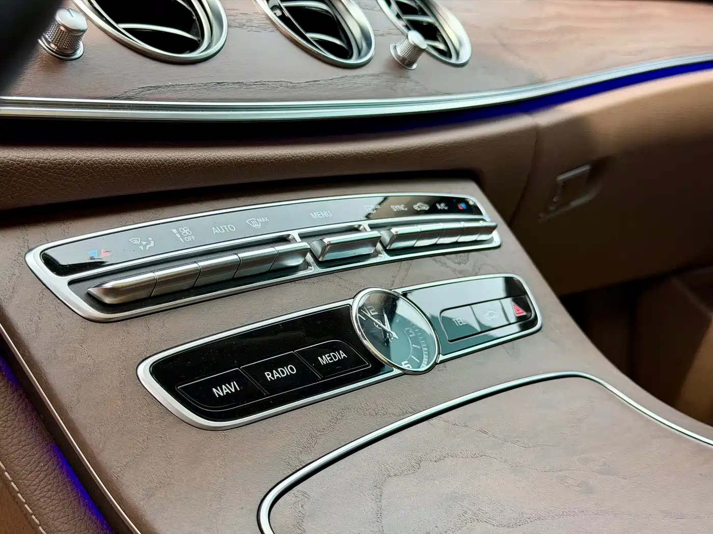 Mercedes-Benz E-Class 2020 Facelift E 300 L Fashion фото 14