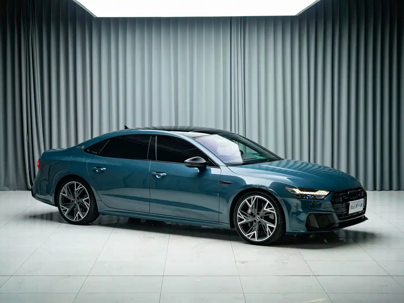 Audi A7L 2022 2022 55 TFSI quattro S-line edition one Pioneer Edition