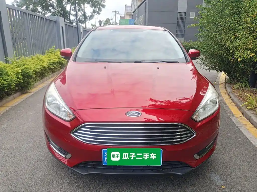 Фото 3 - Ford Focus