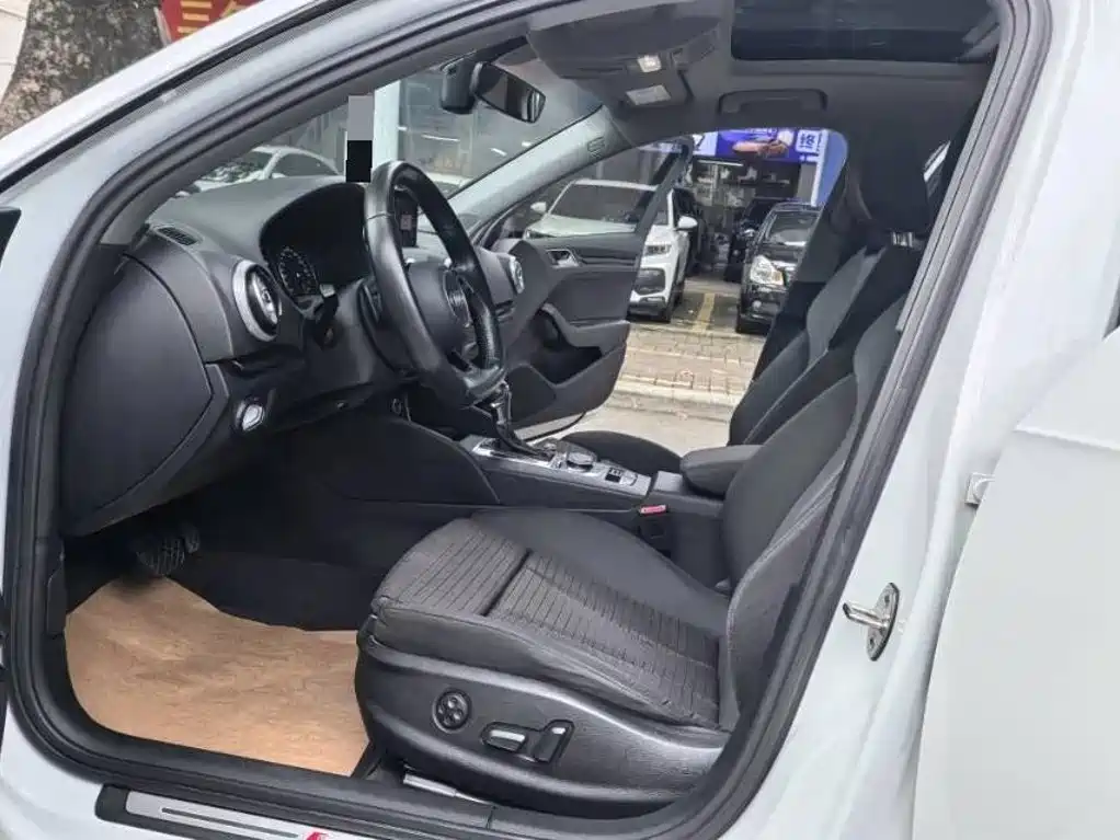 Фото 9 - Audi A3