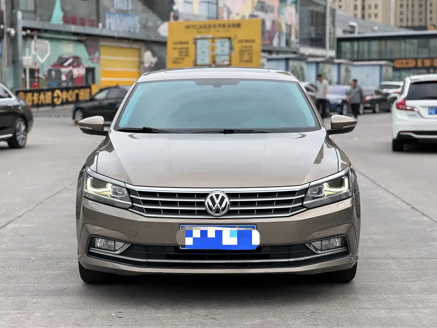 Volkswagen Passat 2016 330TSI DSG Executive Edition фото 2