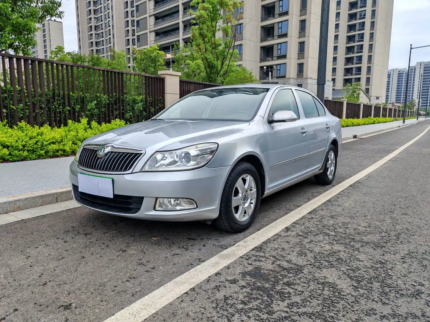 Škoda Octavia 2012 1.6L Auto Yijun Edition