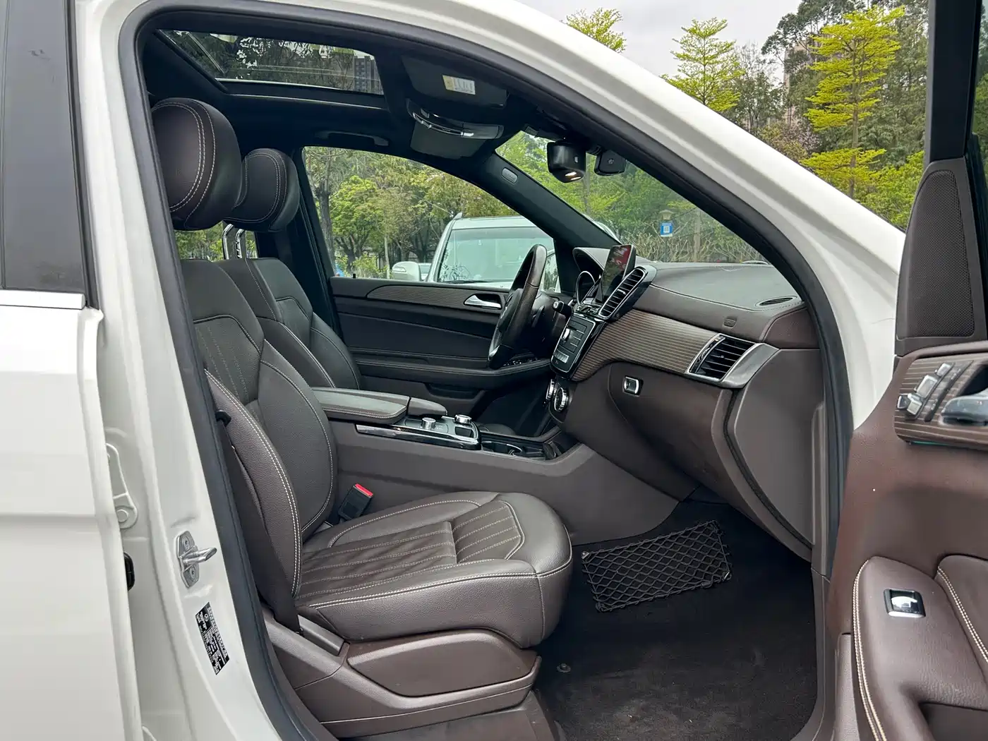 Mercedes-Benz GLE 2019 GLE 320 4MATIC Luxury Collector's Edition фото 23