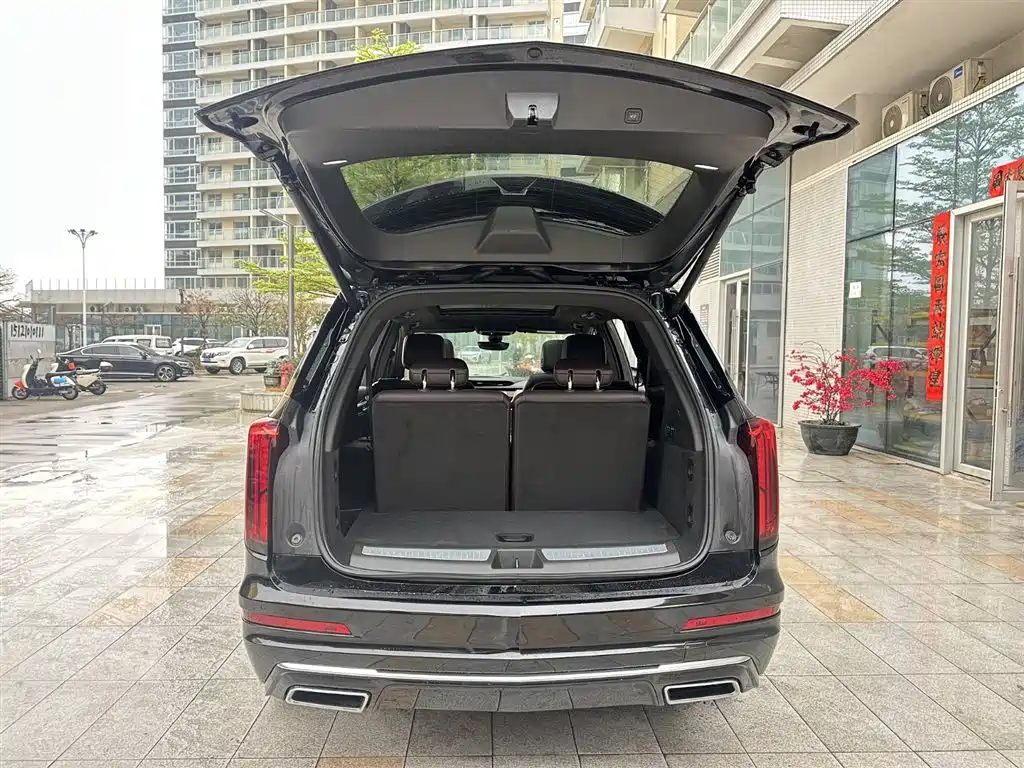 Cadillac XT6 2022 2.0T 6-Seater AWD Luxury Standard Edition фото 25