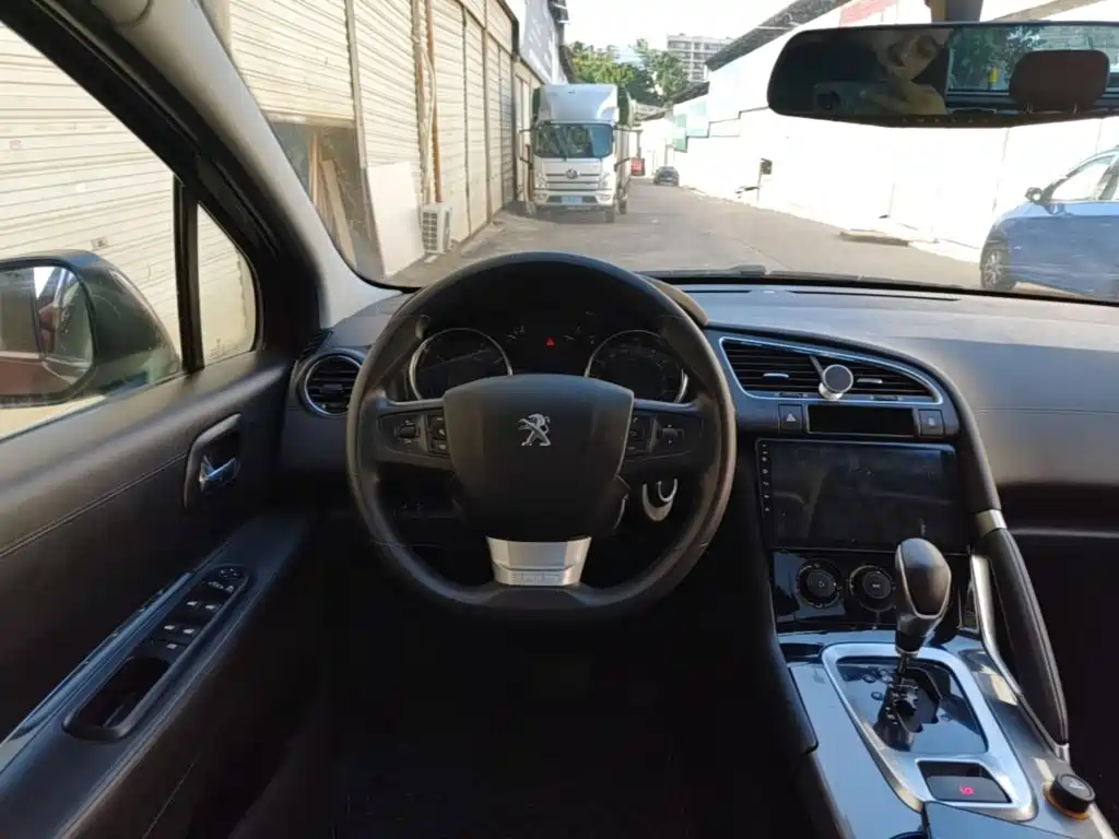 Peugeot 3008 2017 2016 2.0L Automatic Classic Edition