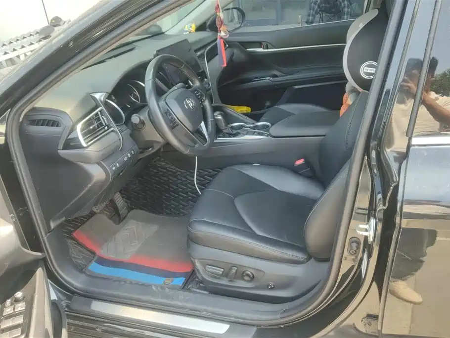 Toyota Camry 2021 2.0G Luxury Edition фото 9