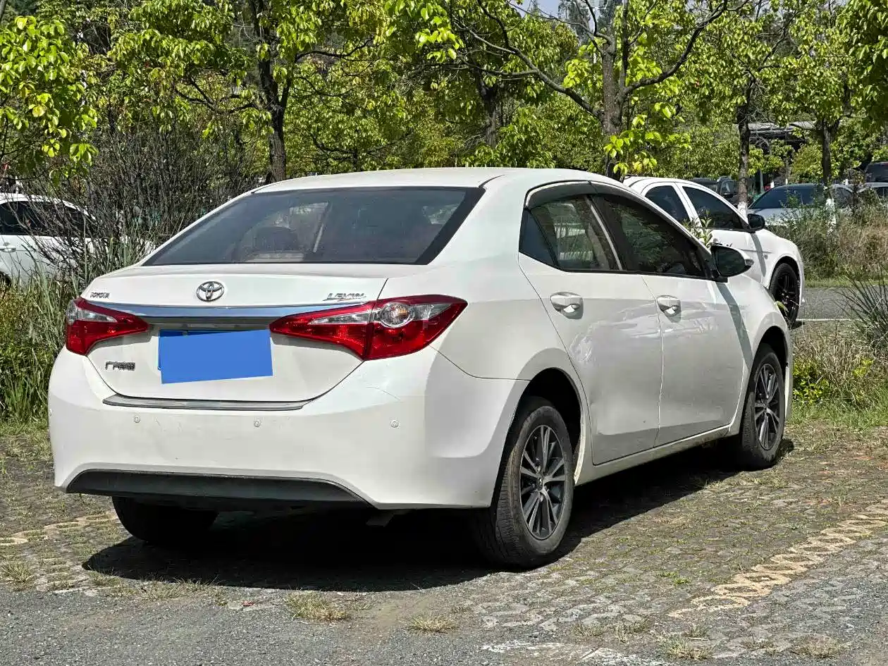 Toyota Levin 2016 1.6G CVT Elite Edition фото 7
