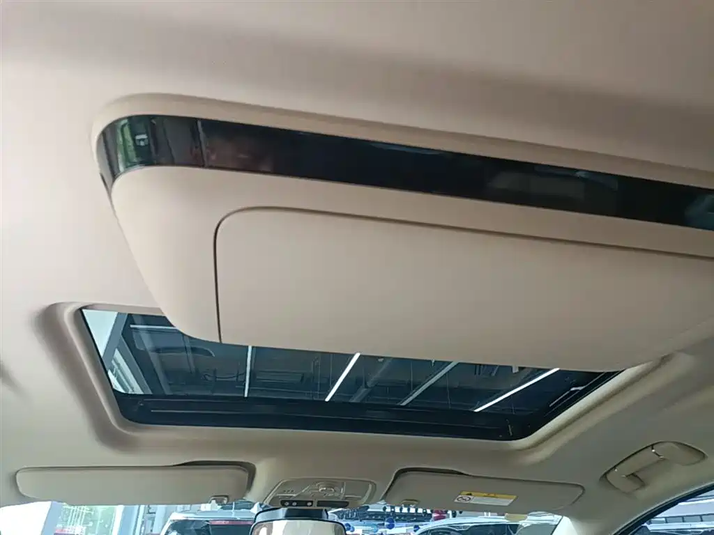 Buick GL8 New Energy 2025 Land Honor Premium Edition 7-Seater фото 18