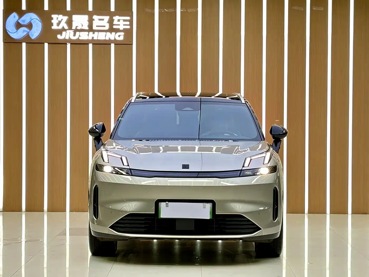 Lynk & Co 08 EM-P 2025 2025 120km Long Range Pro