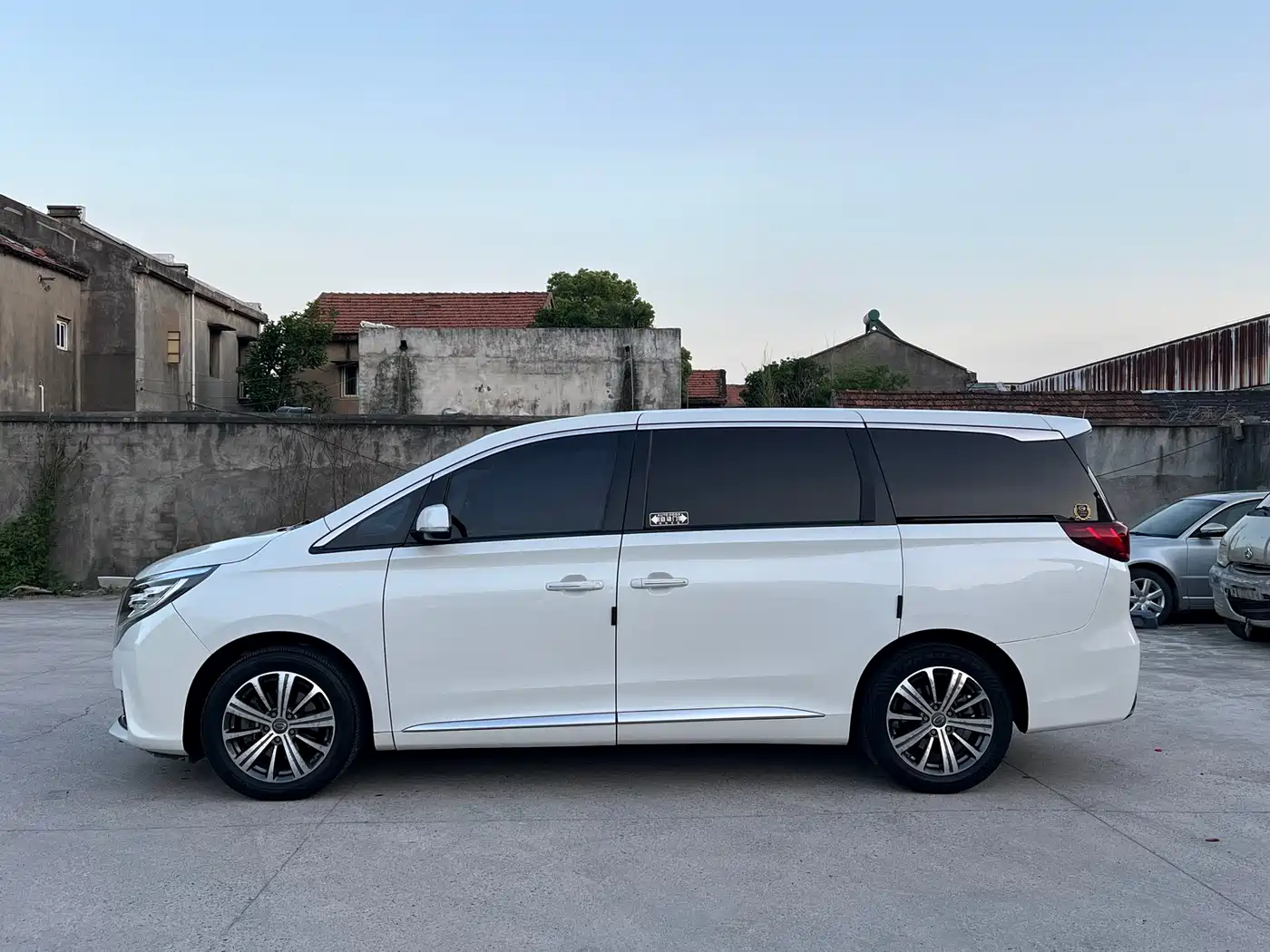 GAC Trumpchi Trumpchi M8 2018 320T Premium Edition фото 12