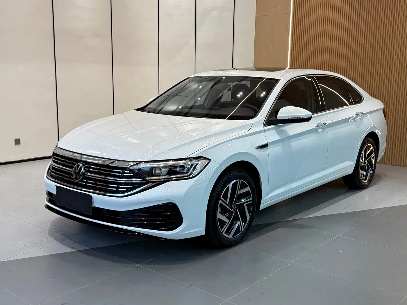 Volkswagen Sagitar 2024 300TSI DSG Surpass Edition
