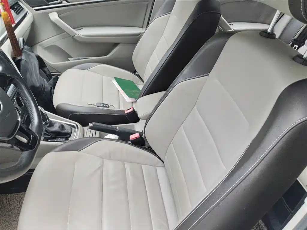 Volkswagen Bora 2016 Model 1.6L Automatic Comfort фото 8