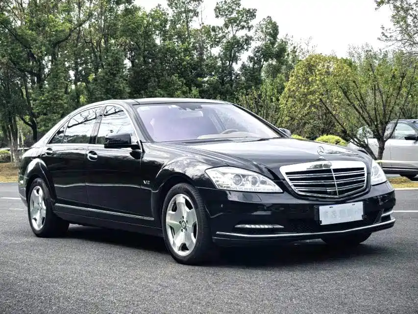 Фото 3 - Mercedes-Benz S-Class