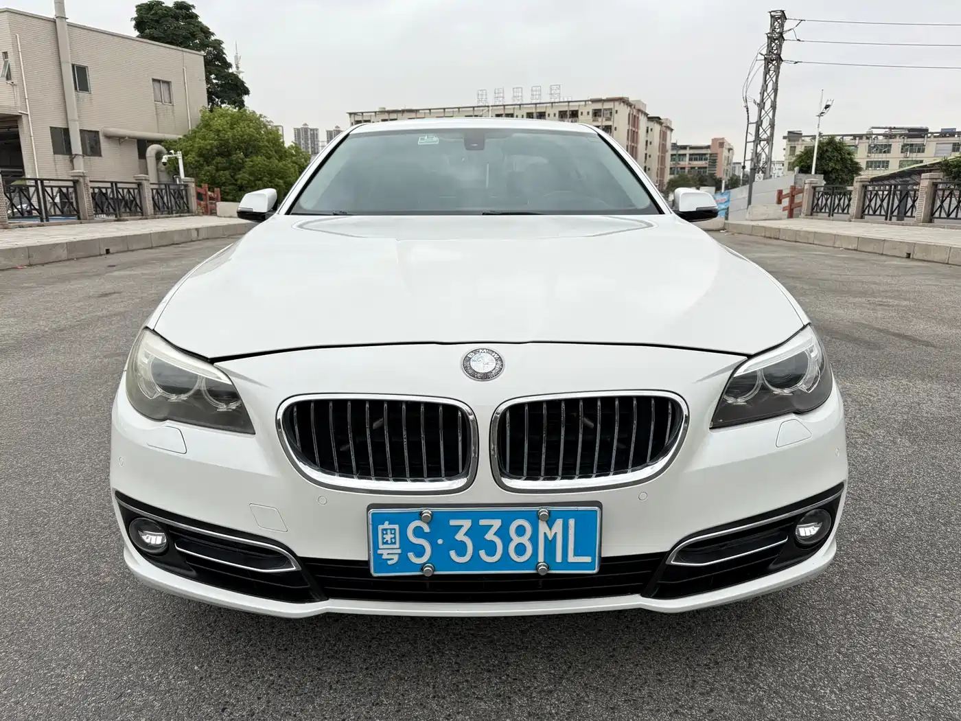 BMW 5 Series 2014 525Li Luxury Design Package фото 2