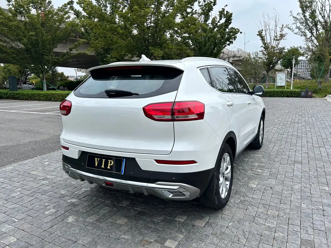 Photo 16 - Haval H6