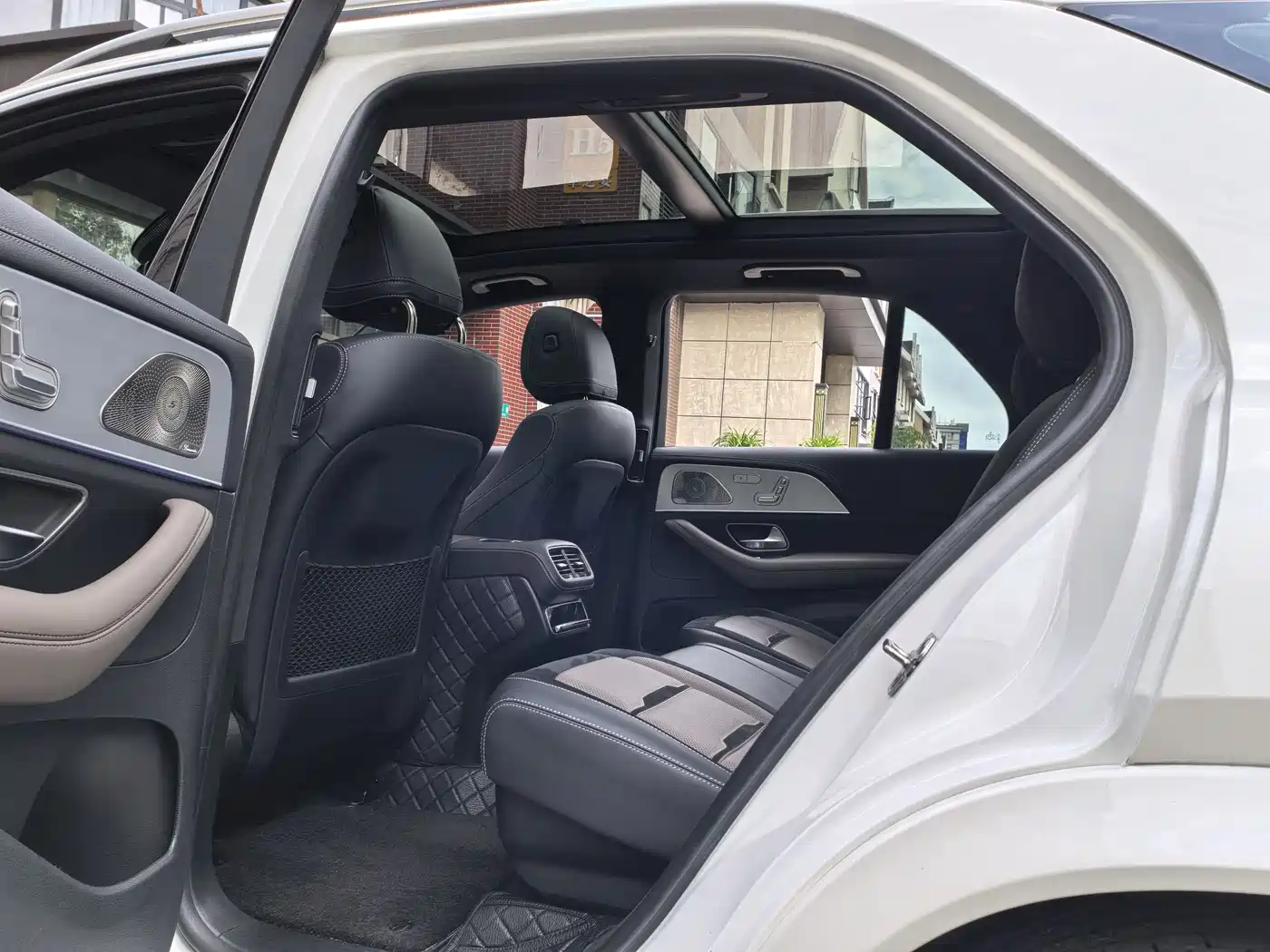 Mercedes-Benz GLE AMG 2023 AMG GLE 53 4MATIC+ фото 24