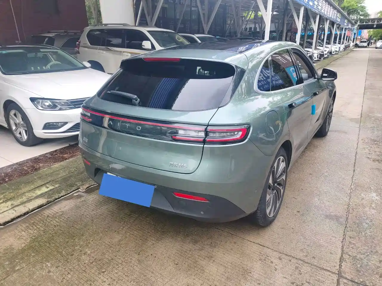 AITO Wenjie AITO M5 2022 Extended Range AWD Ultimate Edition фото 15