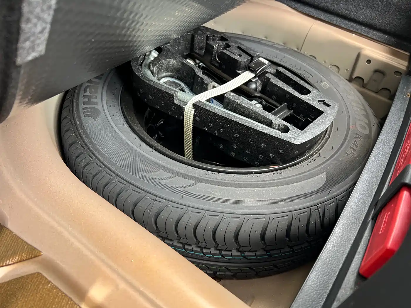 Volkswagen Polo 2018 1.5L Cross Polo Auto фото 18