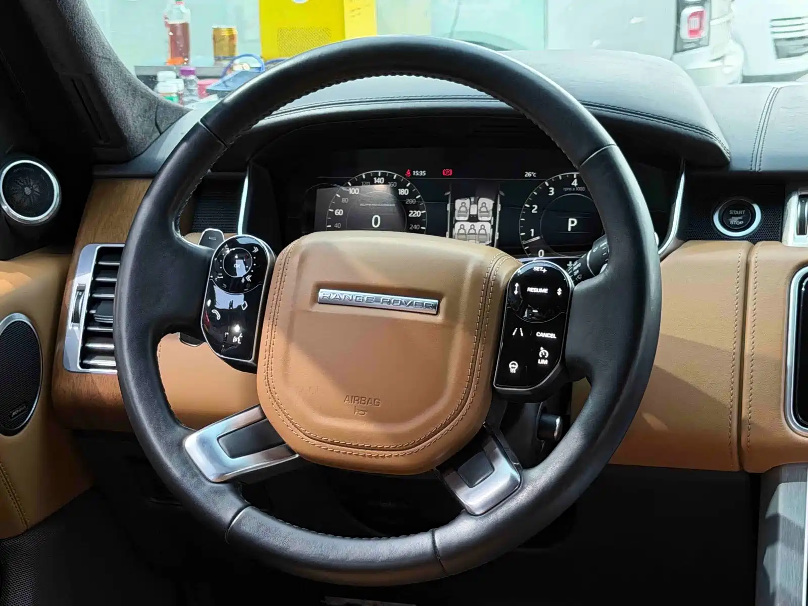 Photo 6 - Land Rover Range Rover