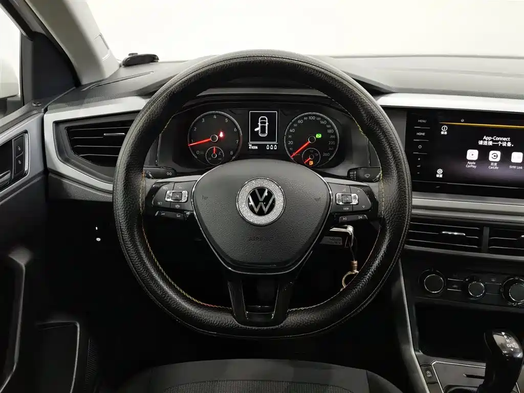 Volkswagen Polo 2021 Plus 1.5L Automatic Panorama Enjoyment Edition фото 11
